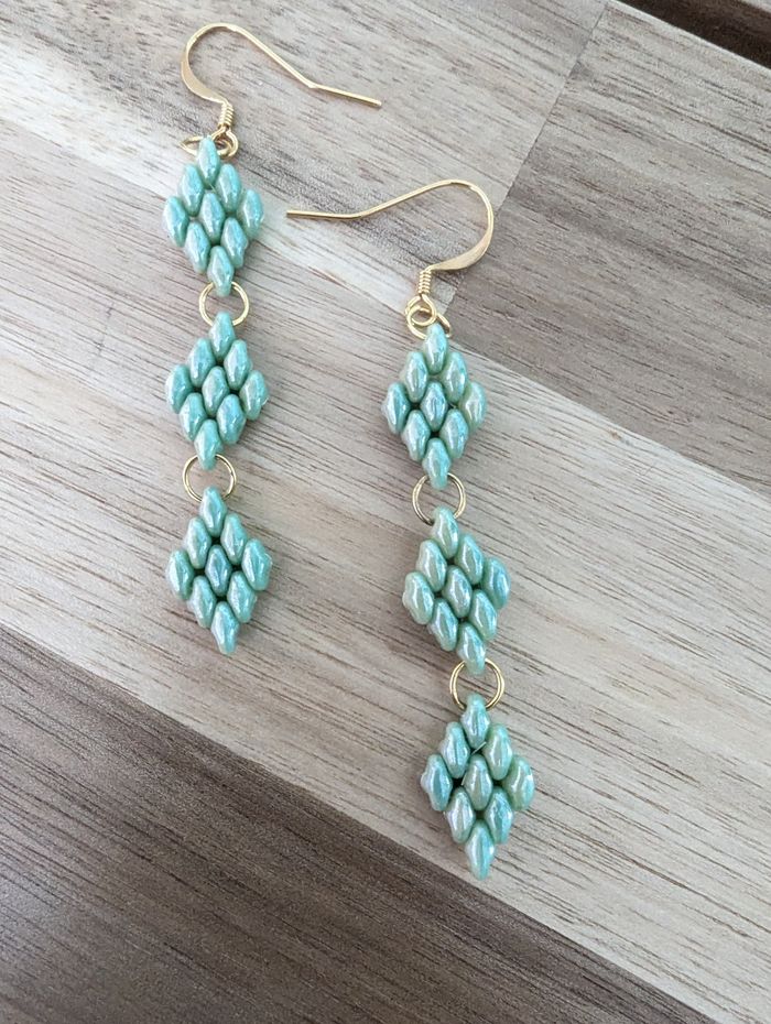 Boucles d'oreilles pendantes / losange / turquoise / superduo - photo numéro 4