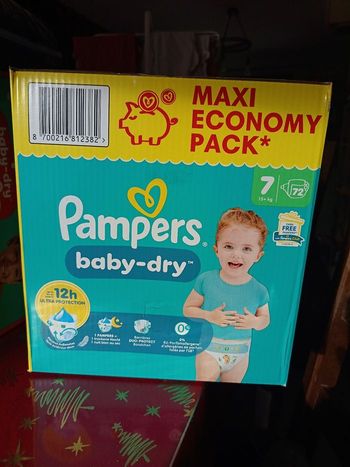 Couches pampers taille 7