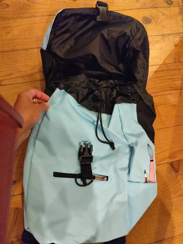 Sac à dos Eastpak x Jérémy Ville bleu ciel noir neuf - photo numéro 6