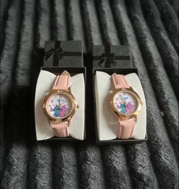 2 montres stitch