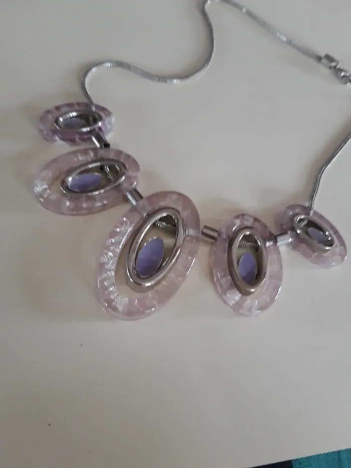 Collier fantaisie mauve - photo numéro 4