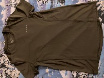 Tee shirt de sport taille XS - Asos