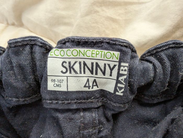 Jean bleu - photo numéro 4