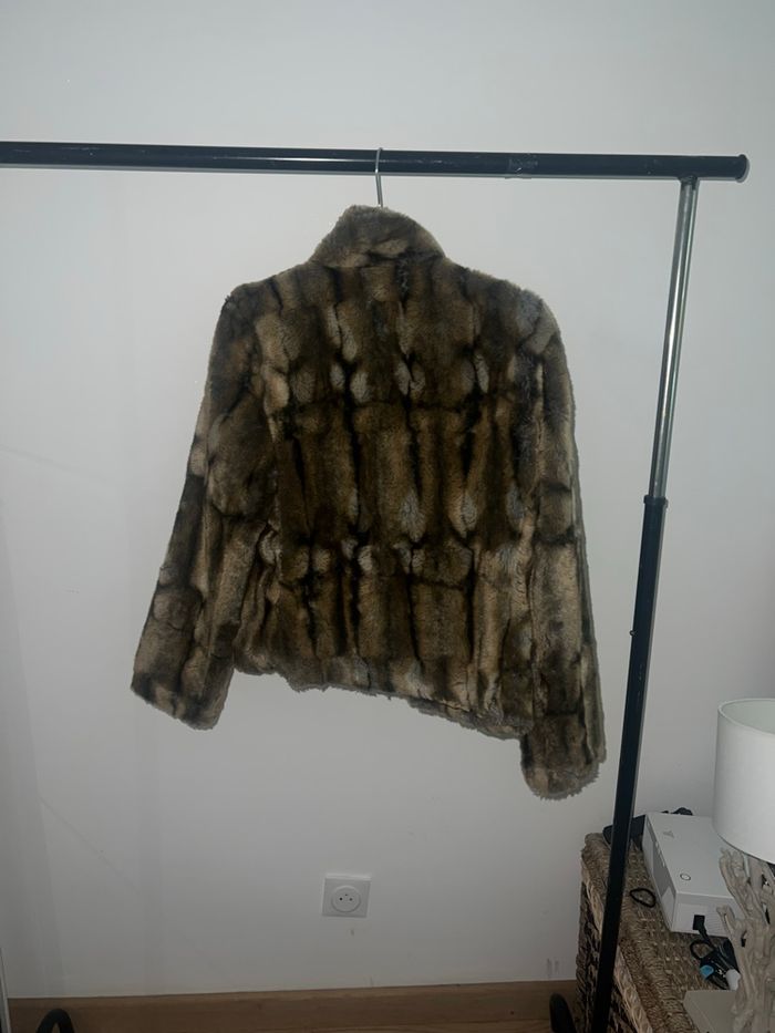 Veste fausse fourrure - photo numéro 2