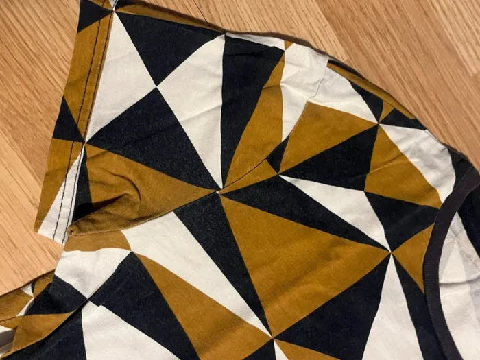T shirt geometric - photo numéro 3
