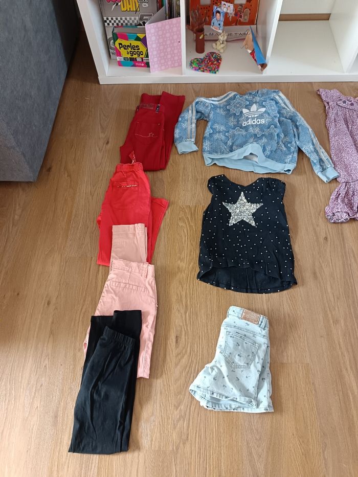 Lot de vêtements fille 7 ans - photo numéro 2