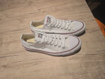 Converse Blanche