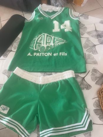 Tenue de basket vintage 