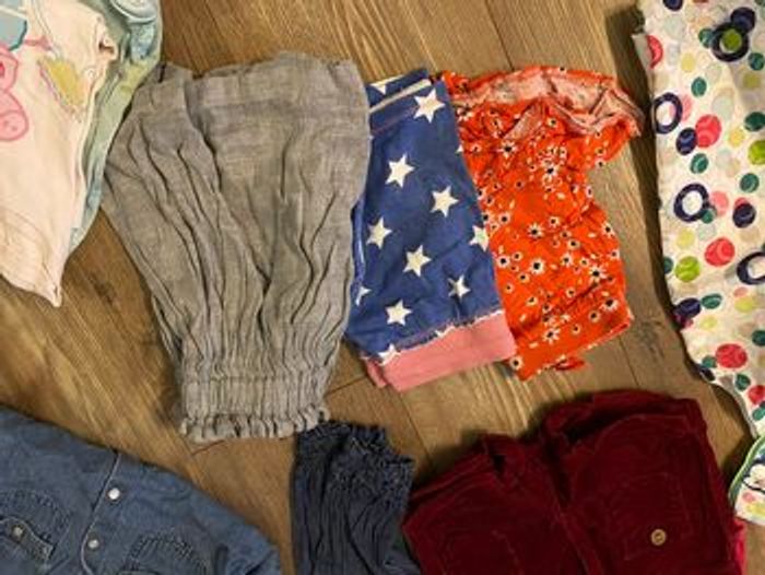 Lot 17 vêtements fille T 5 ans - photo numéro 5