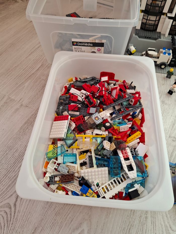 Méga lot LEGO City – Police & Pompiers – Bâtiments, véhicules & figurines - photo numéro 9