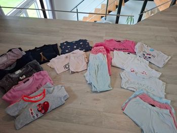 Lot pyjamas pyjashort chemise de nuit 4 ans 