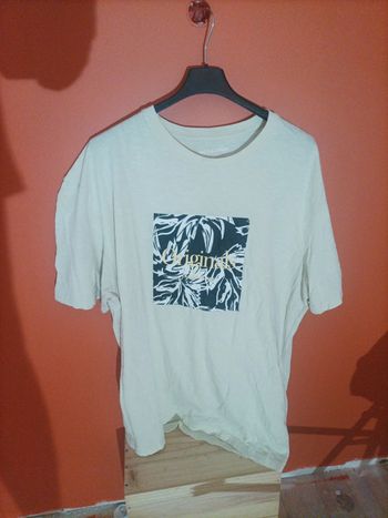 Tee shirt
