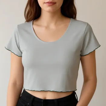Crop top gris manches courtes liseré vert foncé taille S. 36