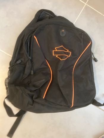 Sac à dos harley Davidson comme neuf 