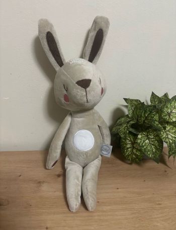 Doudou lapin beige gris rond blanc douceur bébé