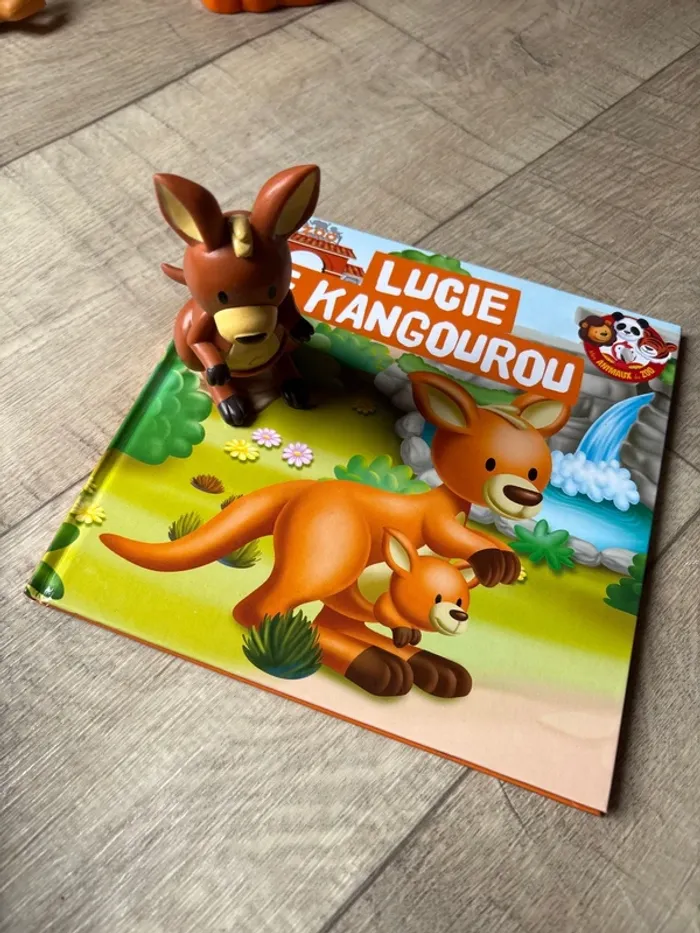 Livre avec figurine