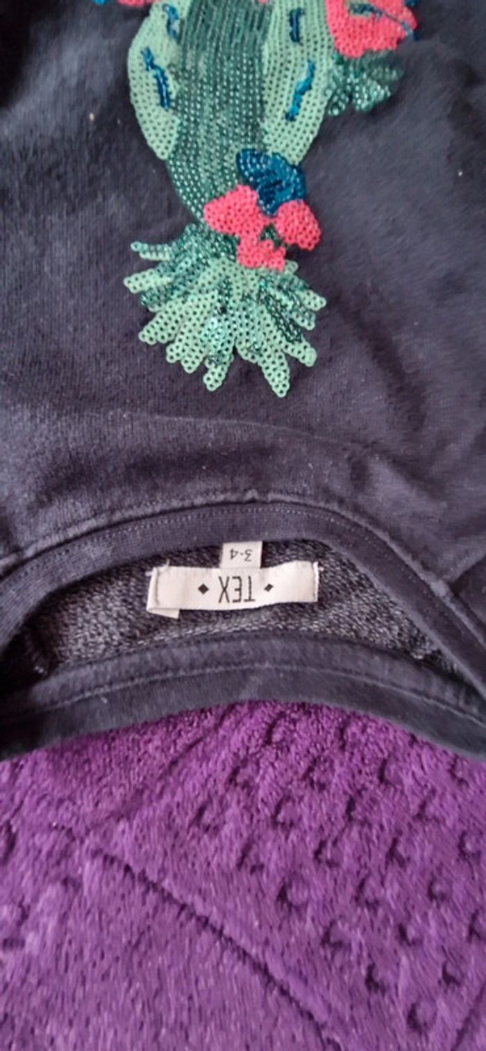 Lot de 3 pulls fille 3/4 ans - photo numéro 8
