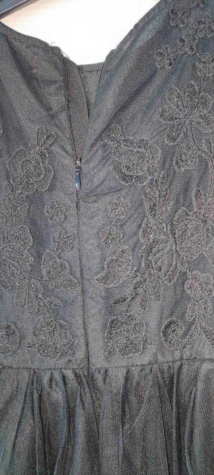 Robe fille 8 ans - photo numéro 3