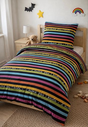 Parure de lit « j aime pas l école « 