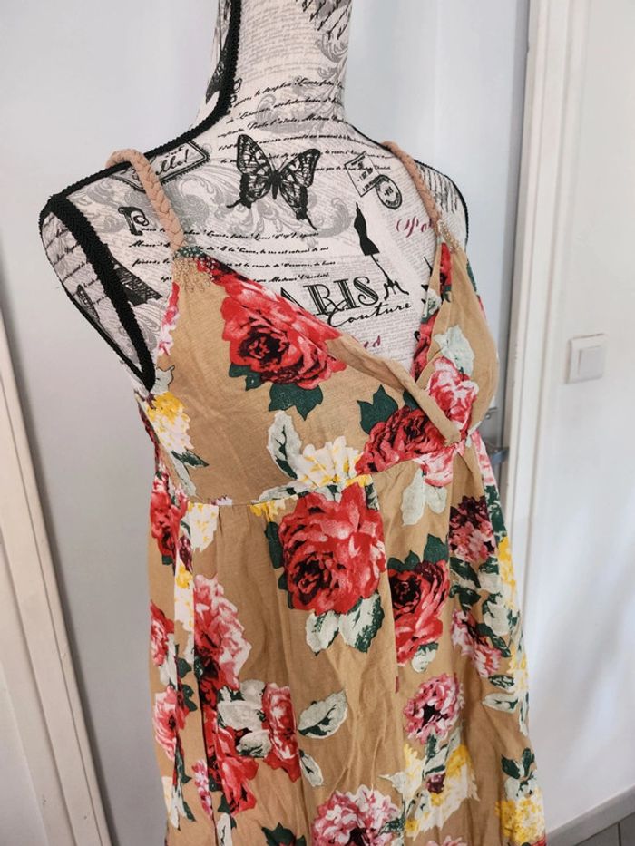 Magnifique Robe fleurie à Bretelles de taille 36 et de marque Just Addict - photo numéro 2