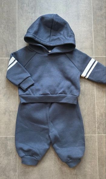 Ensemble survêtement bébé