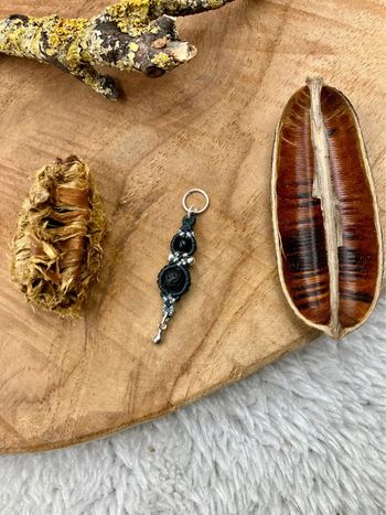 Bijou cheveux, bijou tresse, macramé, pierre Onyx et Agate