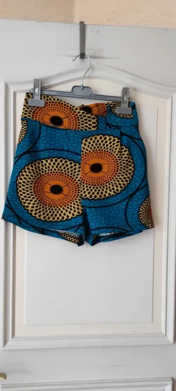 💐Shorts taille haute - Van Der Rock  - taille M - Très bon état 💐