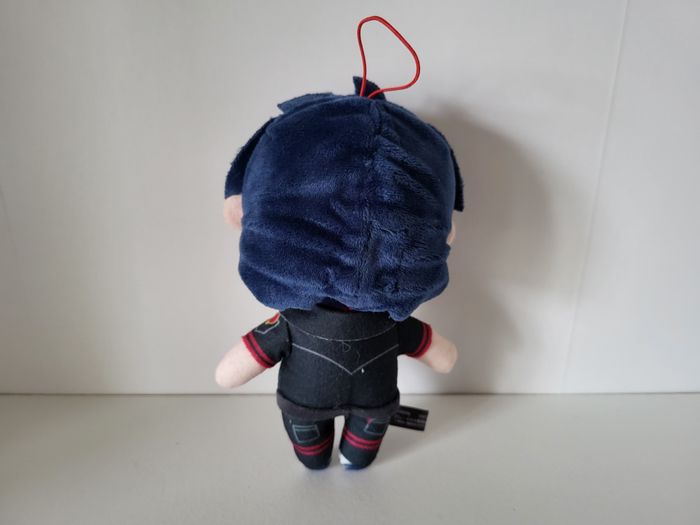 Disney peluche twisted wonderland Deuce Spade - photo numéro 2