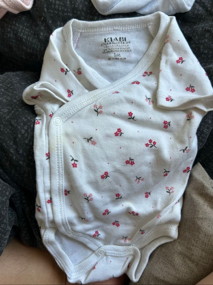 Lot de vêtement bébé 1 mois - photo numéro 8