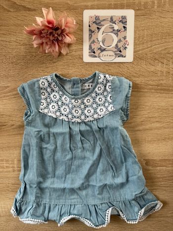 Jolie robe jean et dentelle Creeks 6 mois TBE