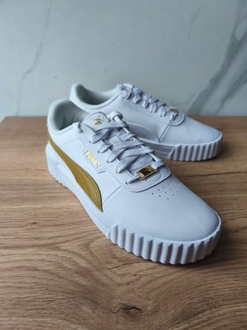 Puma Carina blanc et or/white and gold pointure 38