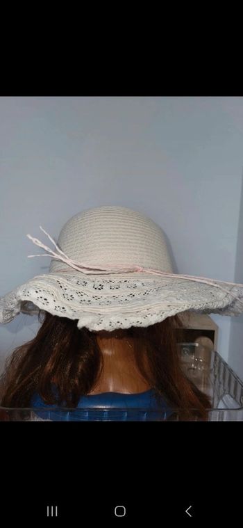 Chapeau blanc