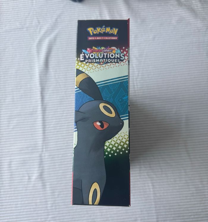 Coffret Premium Pokémon Évolutions Prismatiques EV8.5 – Mentali & Noctali – Neuf Scellé - photo numéro 3