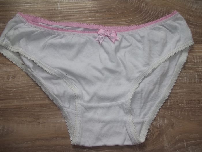 2 culottes blanche et grise 10/12 ans - photo numéro 2