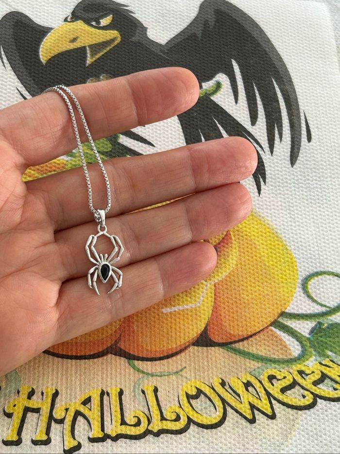 Collier araignée 🕷️ Halloween 🎃 - photo numéro 7