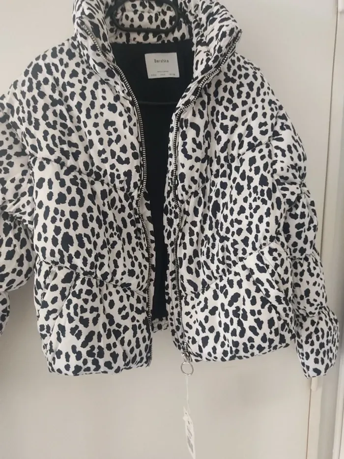 Bershka Veste d'hiver imprimé tigre - photo numéro 6