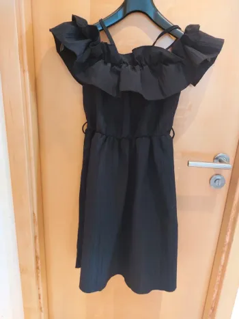 Robe noire Shein