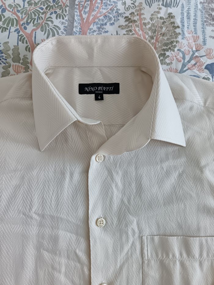 Chemise manches longues Nino Piatti taille 4 en très bon état - photo numéro 2