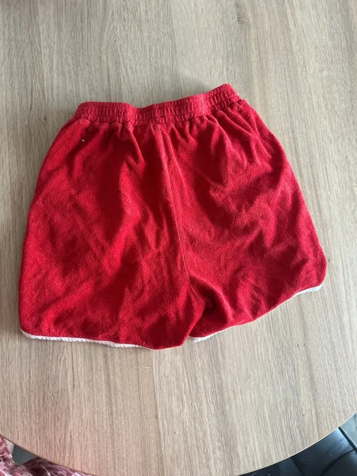 Short rouge sport - photo numéro 2