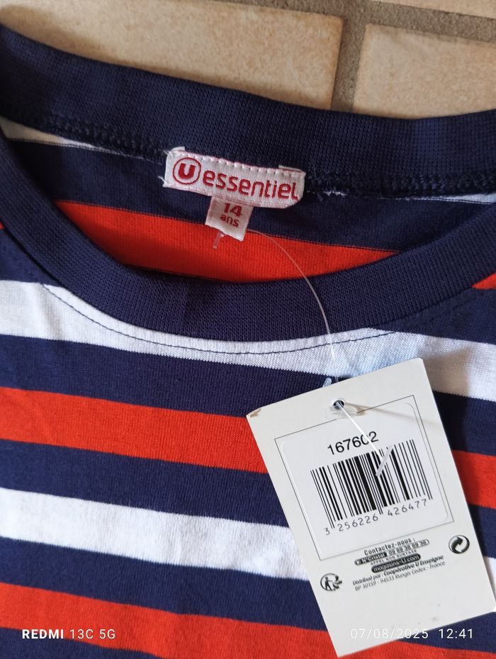 T-shirt taille 14 ans - photo numéro 4