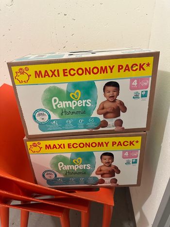 2 cartons Pampers harmonie Taille 4 (9 à 14 kg)