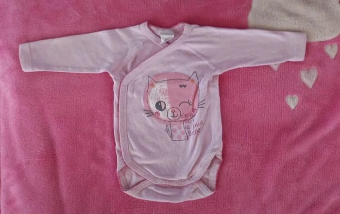 Lot de 3 bodies Absorba taille 3 mois en très bon état - photo numéro 5