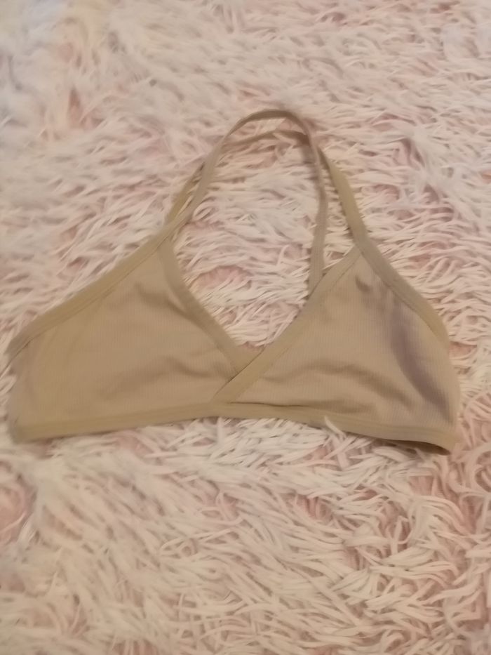 Soutien gorge - photo numéro 2