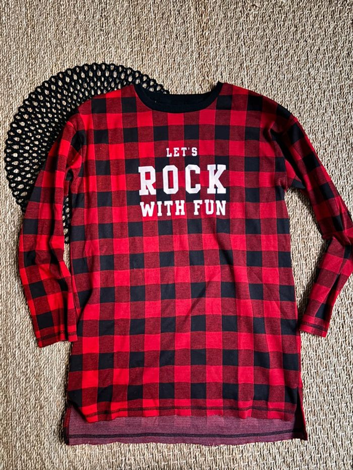 Robe carreau noir rouge