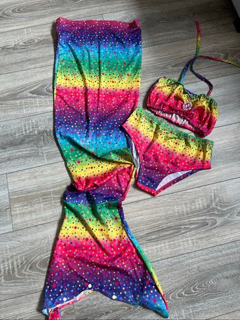 Maillot de bain fille avec queue de sirène