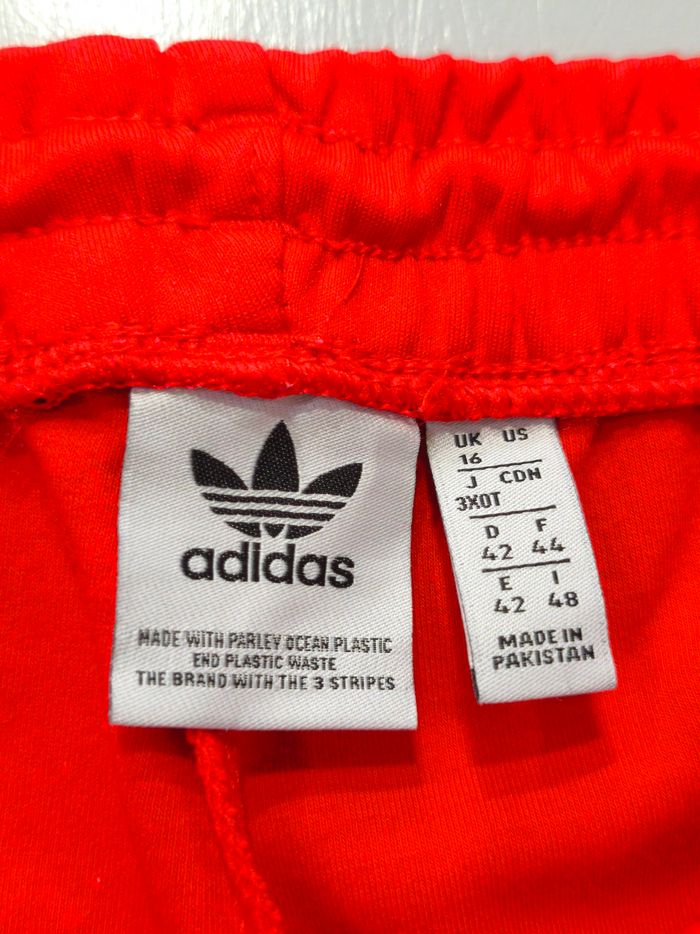 Training adidas rouge bande blanche taille L 44 - photo numéro 3