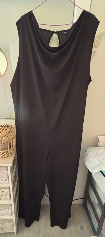 Combinaison pantalon noire sans manches fluide taille 54/56 parfait état Kiabi