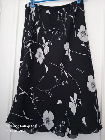 Jupe longue motif fleur noir femme taille unique