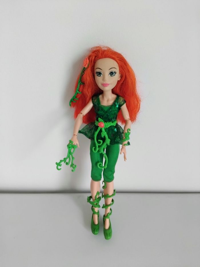 ⚡️ Poupée Poison Ivy Collection DC Super Hero Girl