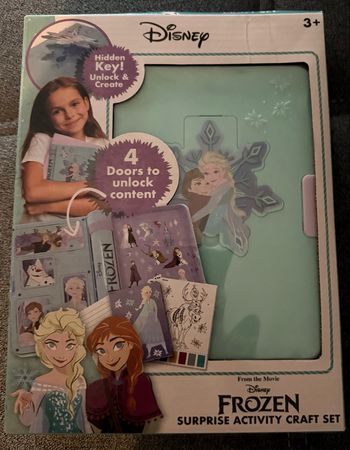 Carnet d’activité surprise, la reine des neiges